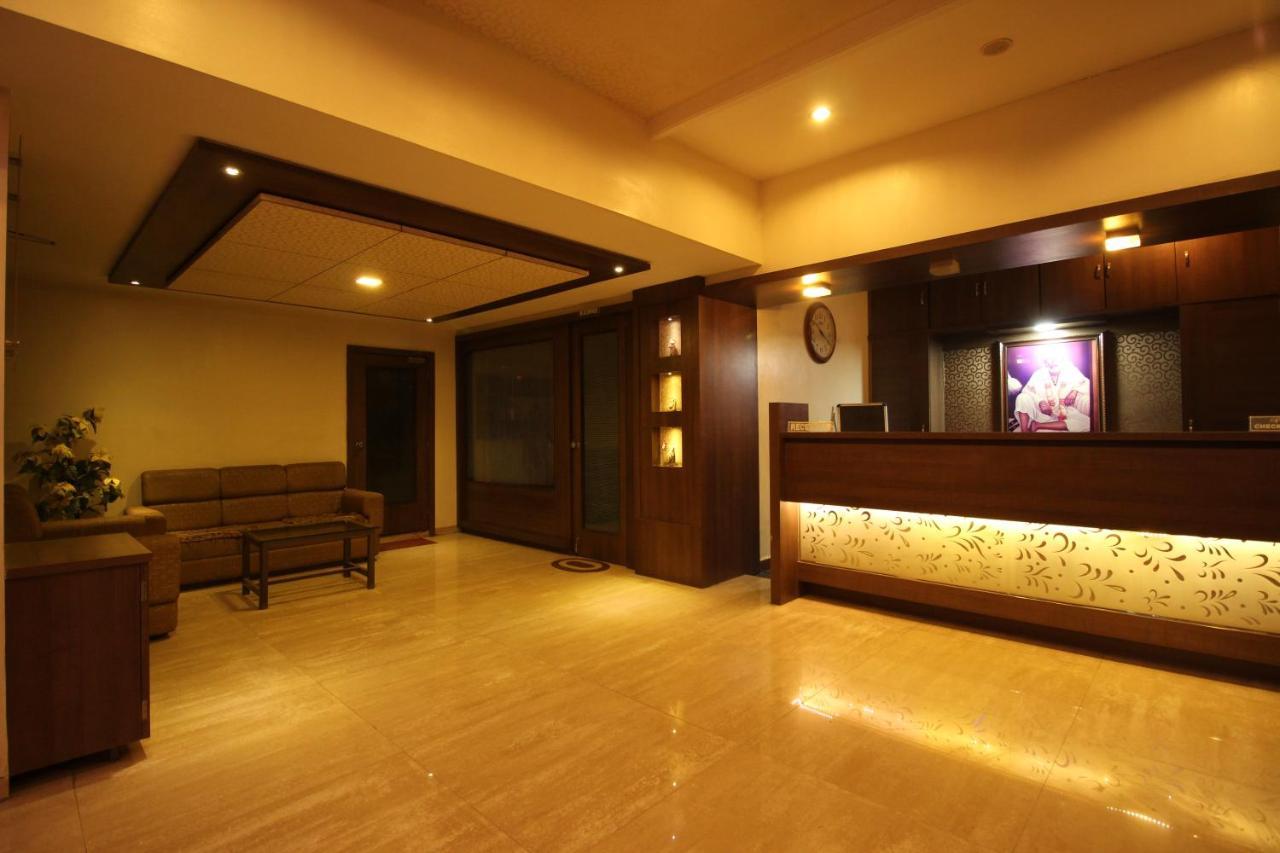 שירדי Hotel Laxmibai Palace מראה חיצוני תמונה