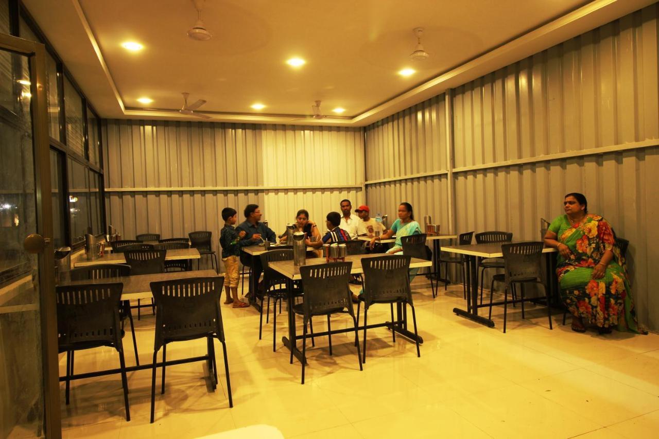 שירדי Hotel Laxmibai Palace מראה חיצוני תמונה